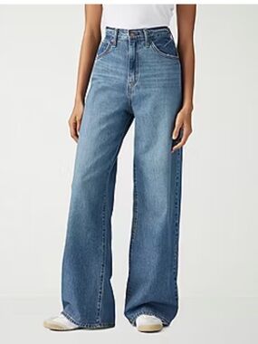 Levi's Women's Cinch Baggy Jeans - Classic Medium Blue Denim